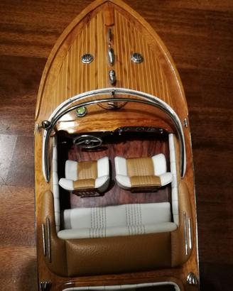 modellino in legno motoscafo Marcos