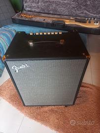 basso professionale fender 4 corde con amplificat