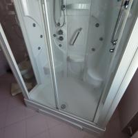 Box doccia con idromassaggio