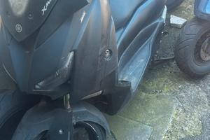 x max 300 a pezzi 