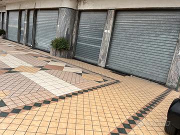 Locali commerciali 200 mq