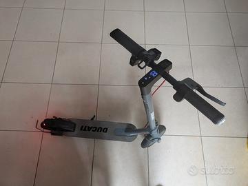 Ducati PRO-1 Evo MAX 350W Monopattino Elettrico