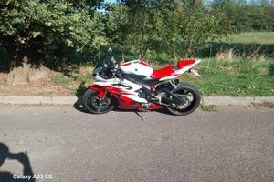 Yamaha r6