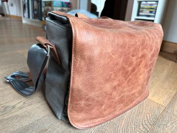 BORSA ORIGINALE OLYMPUS IN PELLE E TESSUTO