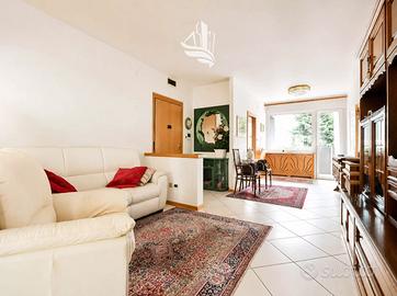 Quadrilocale con due balconi e garage a Bolzano ?