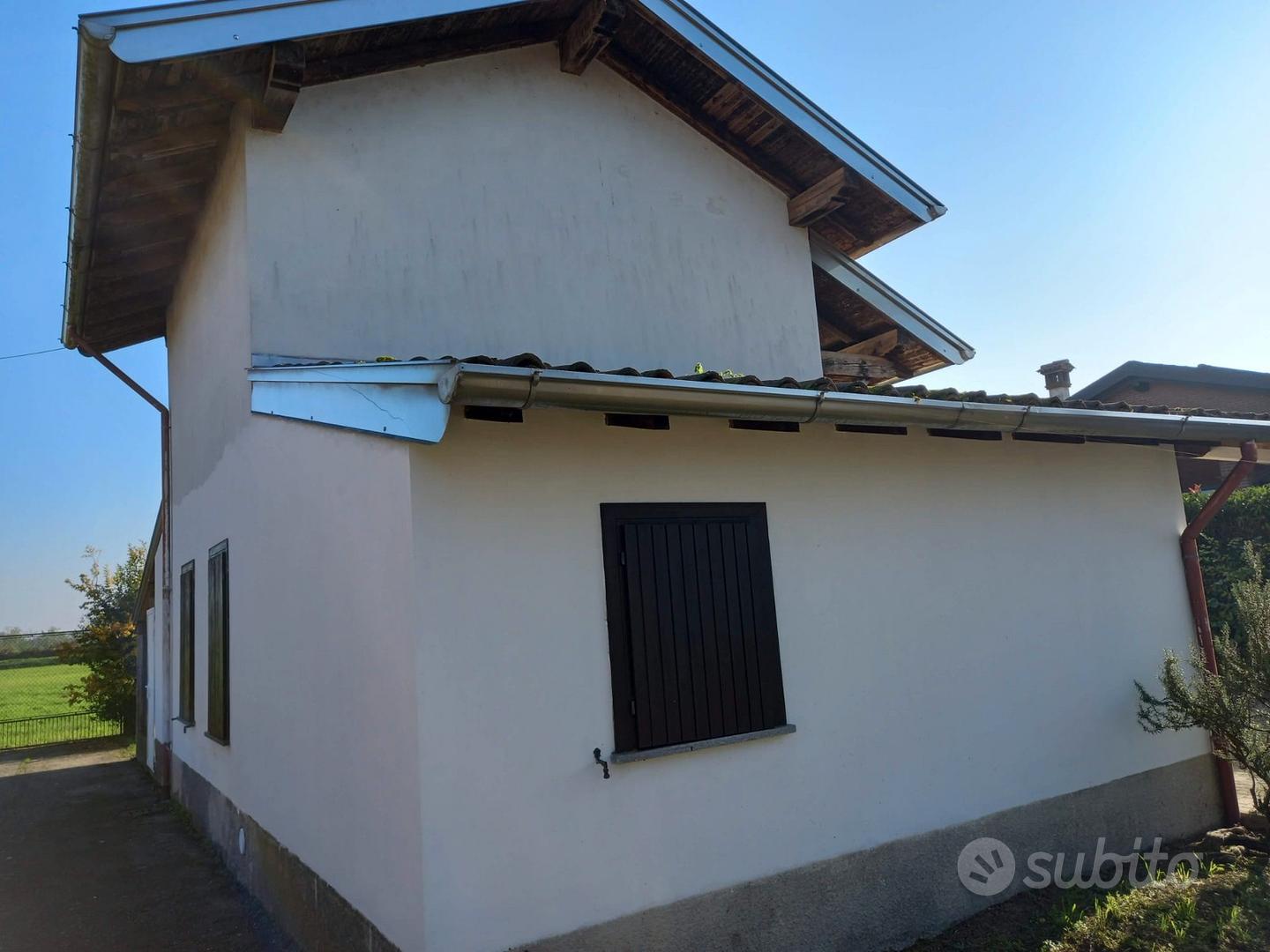Villa Singola e terreno a Borgo San Siro (PV) - Vista 2