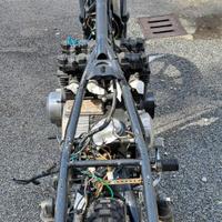 Telaio + motore + ruote del Kawasaki Z 400 J