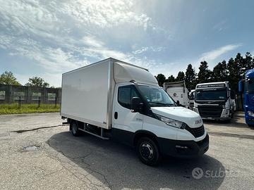 Iveco Daily 35c16 Furgone con sponda KM 77000