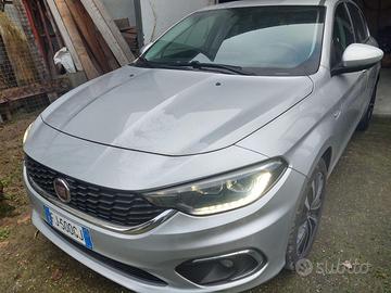 Fiat TIPO 1.6 Mjt S&S 5porte Lounge
