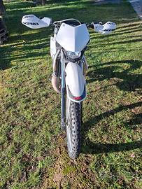 HM 50 