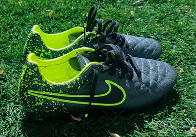 Nike Tiempo Legend V SG-Pro