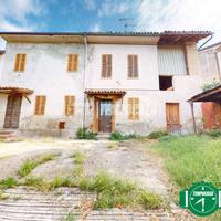 CASA INDIPENDETE CON CORTILE PRIVATO !!