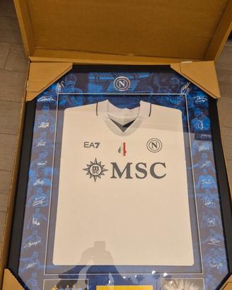 Maglia del Napoli in cornice 4° scudetto