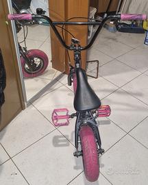 mini bmx nero rosa per freestyle
