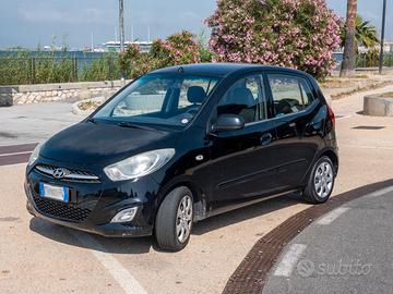 HYUNDAI i10 1ª serie - 2011