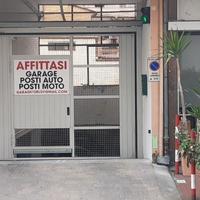 In autorimessa coperta, box, posti auto /moto