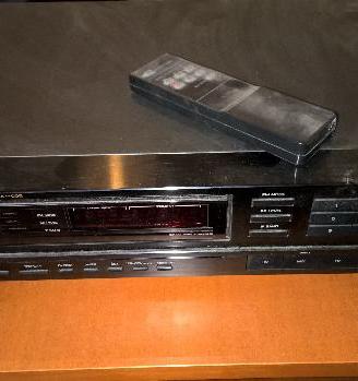 Radio AIWA XT-005