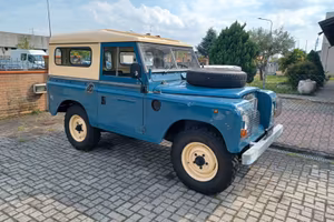 Land Rover 88 Series III
