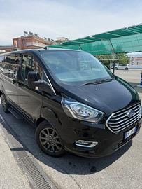 Meraviglioso Ford Turneo Custom 9 posti