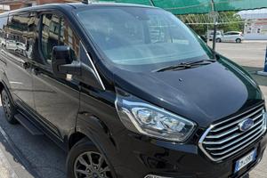 Meraviglioso Ford Turneo Custom 9 posti