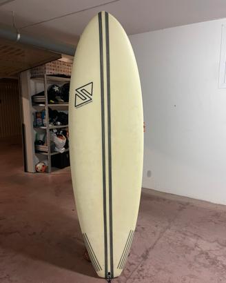 Tavola da surf 6.10 60L fatta su misura