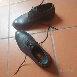 Scarpe numero 44 cafe' noir nuove no box