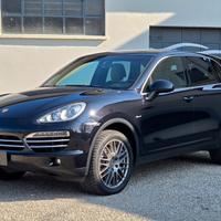 Porsche cayenne 3.0 V6 TDI platinum edition