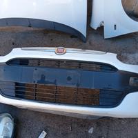 Paraurti anteriore fiat punto evo