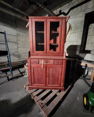 ARMADIO ANGOLARE IN ABETE ROSSO