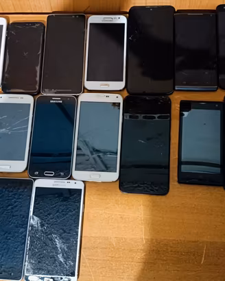 lotto 1 cellulari 25 pezzi  smartphone