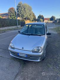 Fiat 600 del 2004