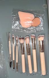 MAANGE pennelli trucco!