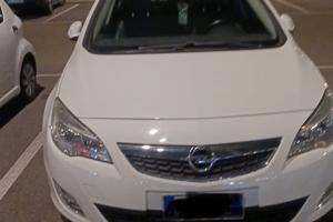 Opel Astra 1.7 CDTI Cosmo 