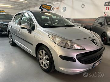 Peugeot 207 1.4 8V 75CV 5p. X Line