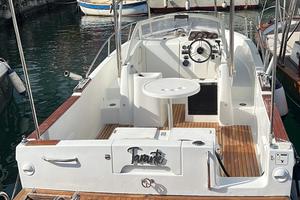 Beneteau ombrine 700