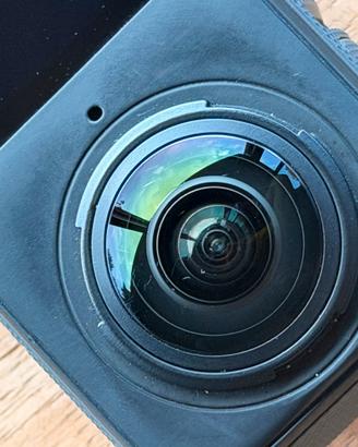 Insta360 X4 - Come Nuova + Kit Accessori Completo
