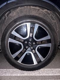 Cerchioni originali Volvo XC40 r19 gommati