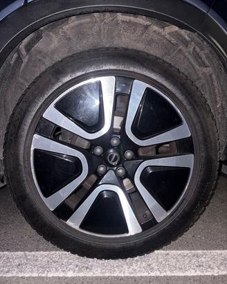 Cerchioni originali Volvo XC40 r19 gommati