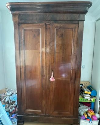 Armadio in legno primi 900