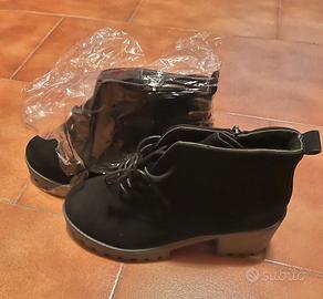 stivaletti scamosciati