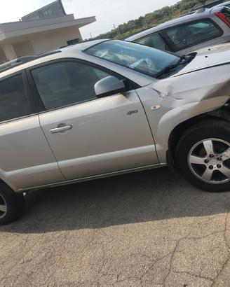 RICAMBI AUTO HYUNDAI TUCSON ANNO 2006