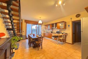 3 LOCALI A CASTEL D'AZZANO