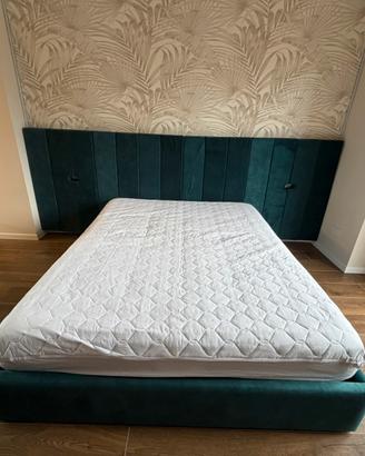 Letto matrimoniale contenitore verde petrolio