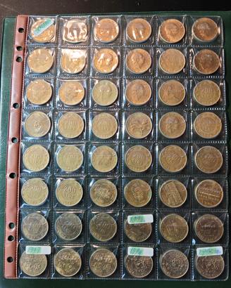Lotto 42 Monete 200 Lire Italiane