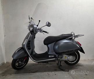 Piaggio Vespa 300 gts 