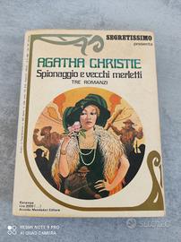 Spionaggio e vecchi merletti