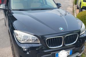 BMW X1 - 2000 cc nera x line