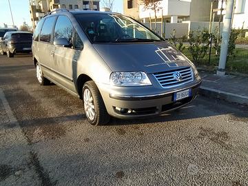 VW Sharan 1.8T Trendline GPL 7 Posti