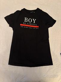 T-shirt di Stradivarius