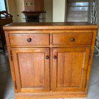 Mobile in legno pregiato con ante e cassetti